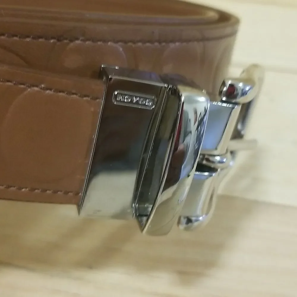 Authentic Leather Coach Belt size 32 - 34 Waist Unisex